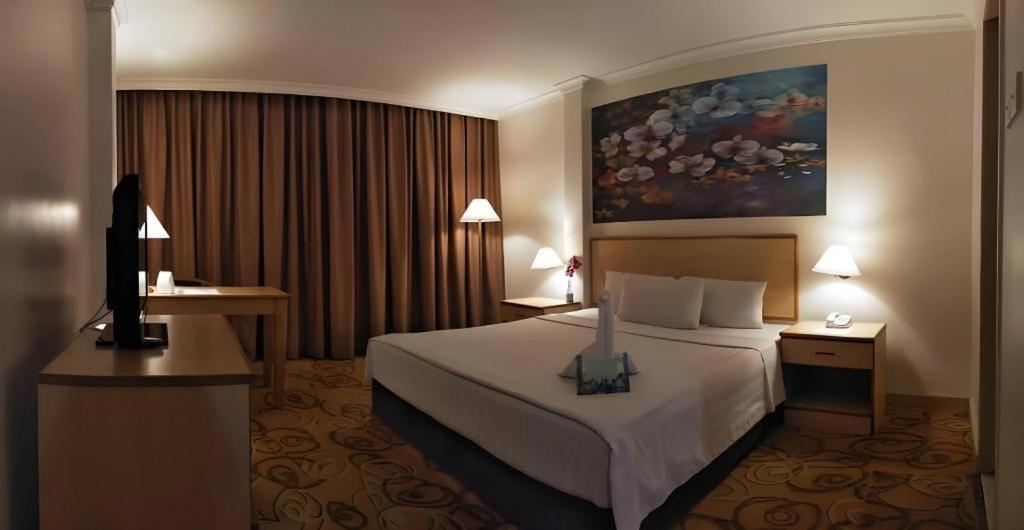 The Orchid Hotel Sibu Exterior photo